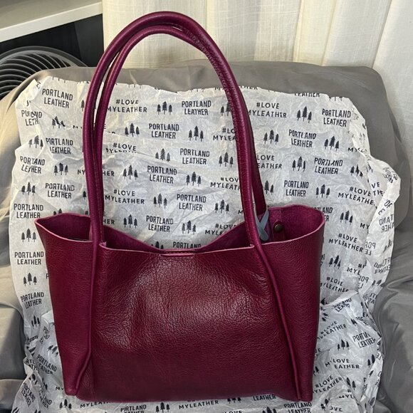 Portland Leather, Verona Tote, Large, Orchid w/Key Chain & Koala Bag Charm - Picture 2 of 10